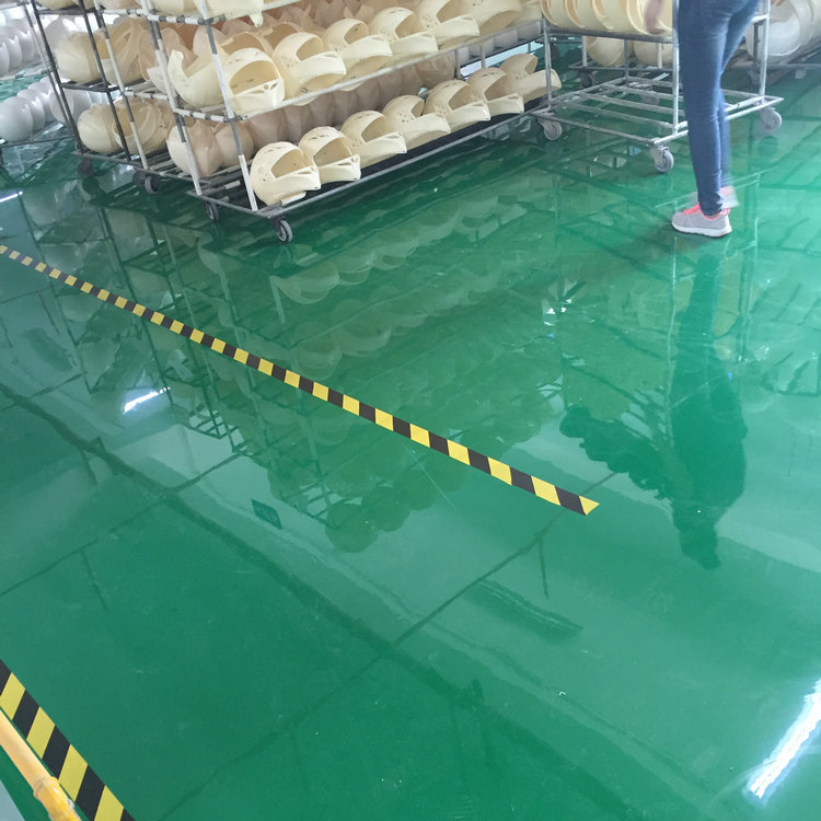 停車場地坪_環(huán)氧地坪漆的應(yīng)用擁有何等的優(yōu)勢